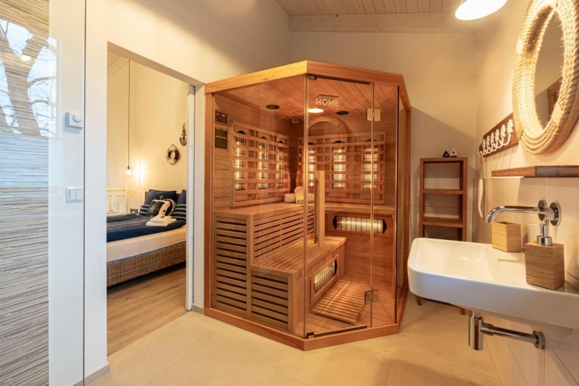 Apartment Ramoshansenhof Foerdebrise Mit Sauna